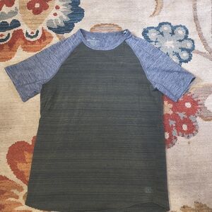 Men's Gray and Olive Raglan Shirt